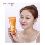 anajirushi-vitamin-c-facial-cleanser-li_main-4.jpg